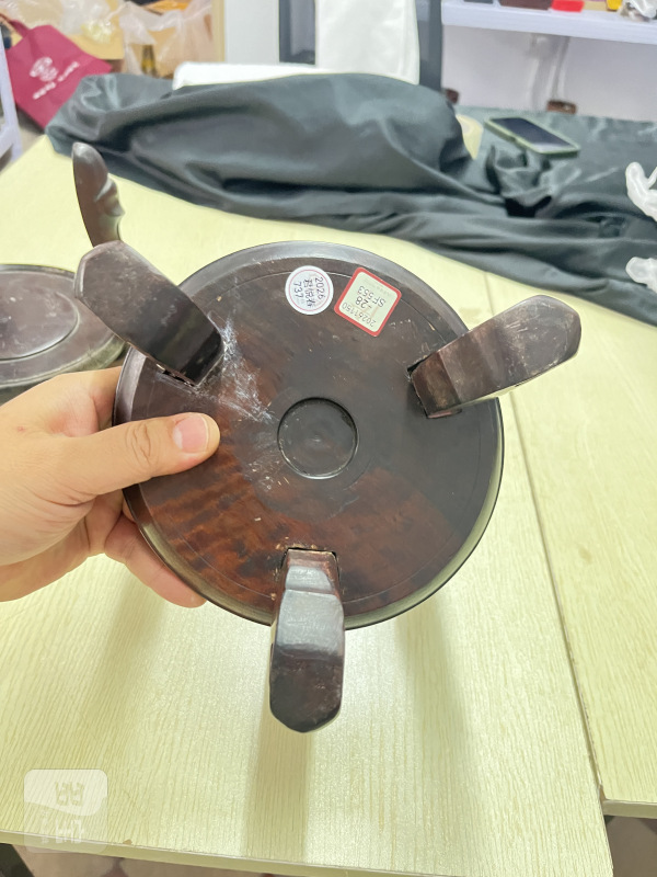 木制三足圆形器座一对 - 图8